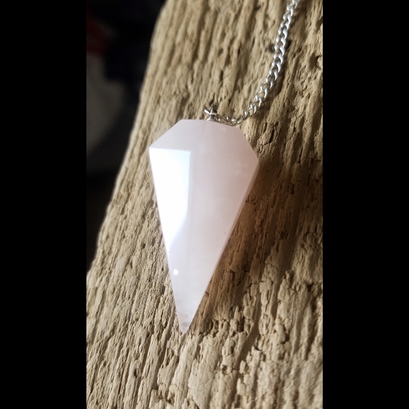 💖 Rose Quartz Faceted Stone Pendulum Crystal - Picture 6 of 11
